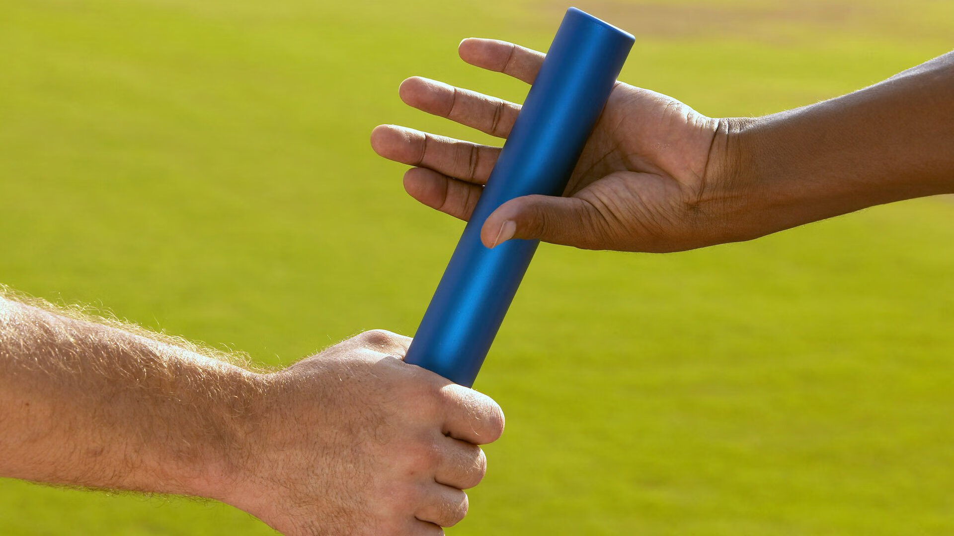 “校园足球改革创新，打造多元化竞技体系”，推动校园足球发展