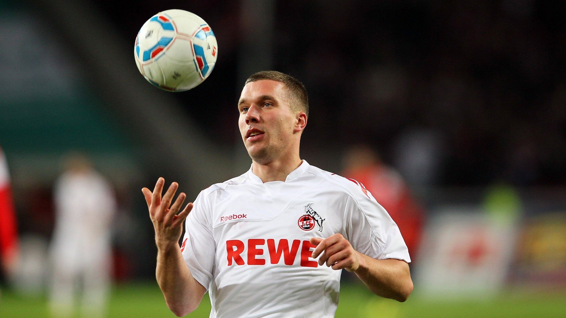 法国队在欧洲杯小组赛中仅以小组第二身份出线，法国队公布欧洲杯大名单